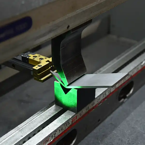 bystronic-press-brake-Flextur Bystronic press brake at Flextur – High-precision metal forming with advanced bending technology.